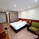 מלון Family Serenity Palace אקהטופול