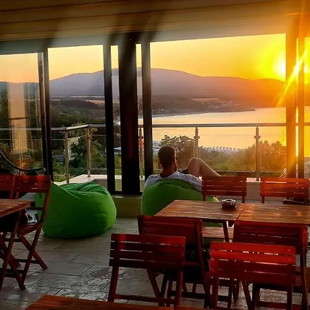 Хотел Family Serenity Palace