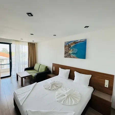 Хотел Family Serenity Palace *