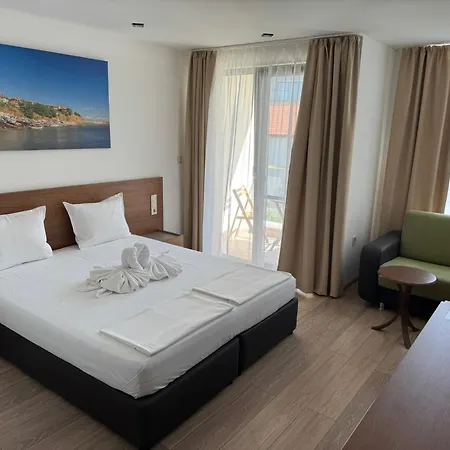 Family Serenity Palace Ahtopol