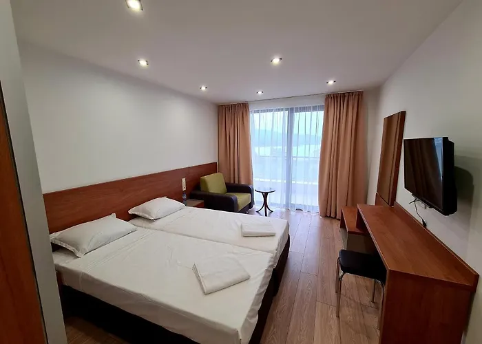 Family Serenity Palace *