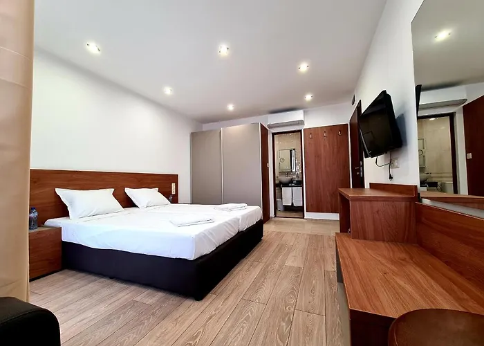 Family Serenity Palace Otel Ahtopol