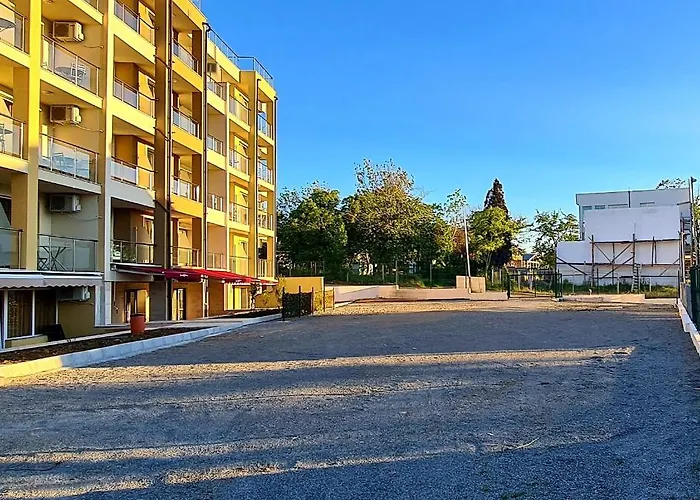 Family Serenity Palace Otel Ahtopol