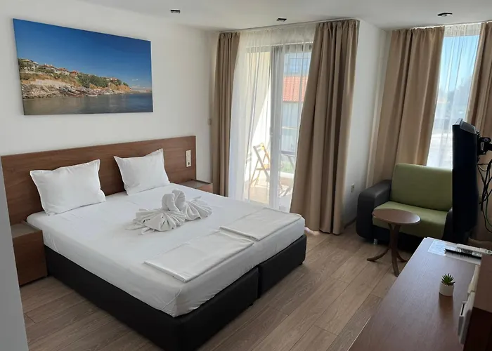 Family Serenity Palace Ahtopol