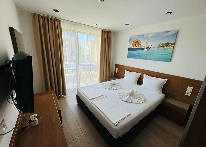 Family Serenity Palace * Ahtopol