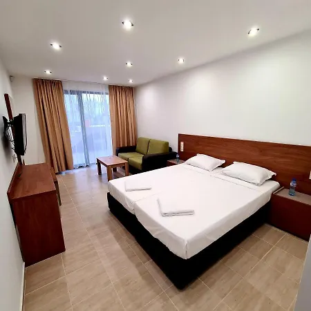 Family Serenity Palace * Achtopol
