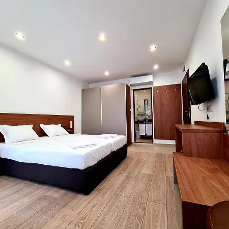 Family Serenity Palace Hotel Achtopol