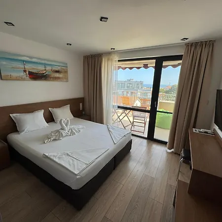 Family Serenity Palace Hotel Ahtopol