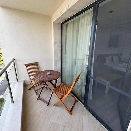 Family Serenity Palace *