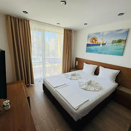 Family Serenity Palace * Achtopol