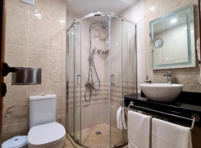 Family Serenity Palace Hotel