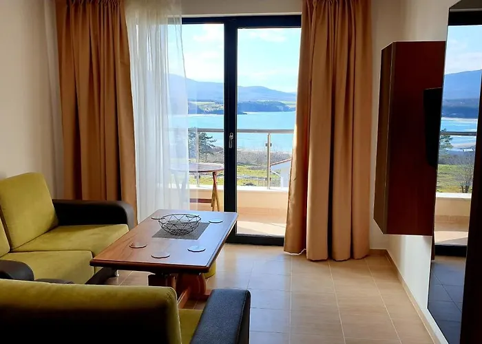 Family Serenity Palace *